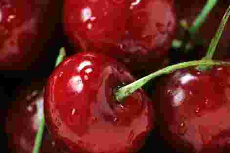 There are only 10 cherries.